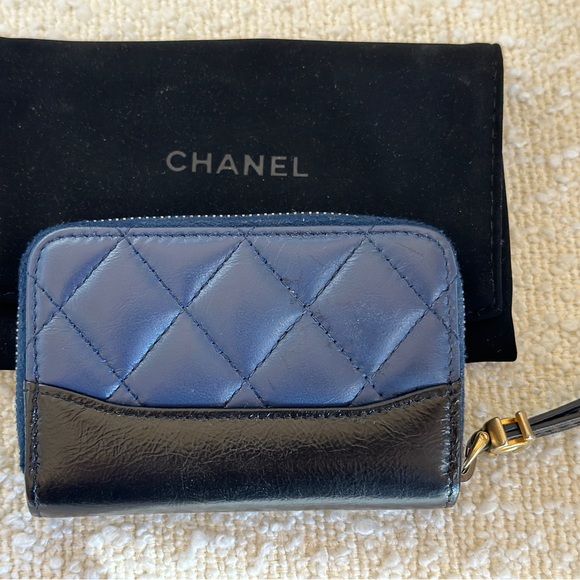 🌴SOLD🌴 Authentic Chanel Gabrielle Zippy Card Holder Blue Black CC - Picture 3 of 11